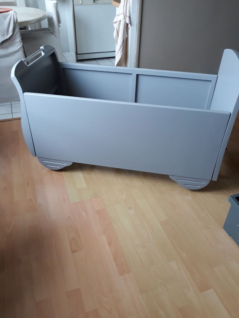 lit de b&eacute;b&eacute; roulotte vintage Mobilier enfants