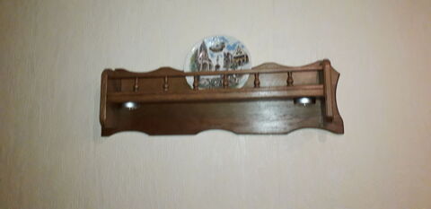 2 petites �tag�res en ch�ne murale 10 Mont-Saint-Martin (54)