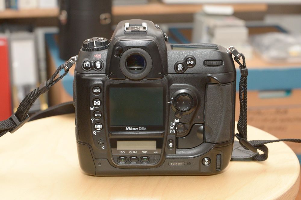 Nikon D2-X Photos/Video/TV