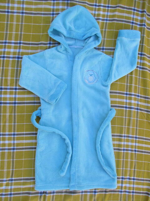 Robe de Chambre avec Capuche et Ceinture Cousue dans le Dos 5 La Fert�-Alais (91)