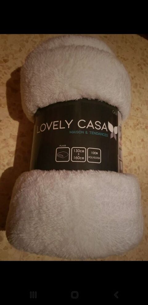 Plaid blanc avec point cocotte - Lovely Casa Castelnau-le-Lez (34)