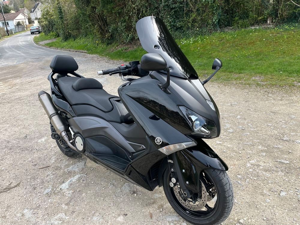 YAMAHA 2012 occasion 77160 Chalautre-la-Petite