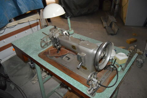 machine � coudre 150 Moulins (03)