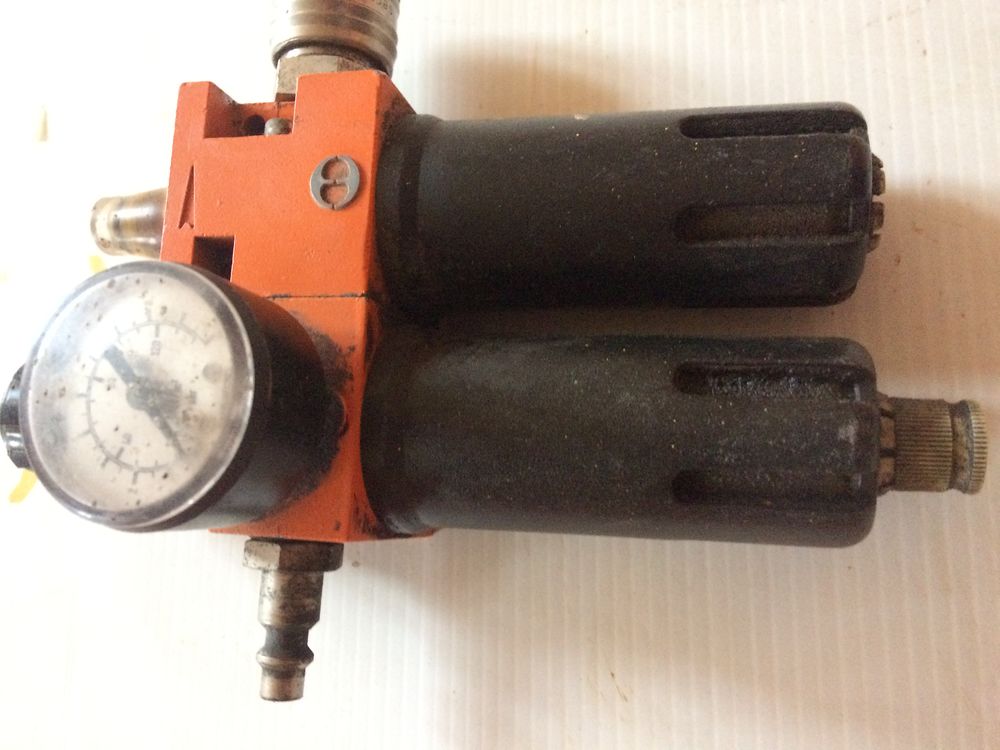 marteau piqueur d&eacute;capeur pneumatique Bricolage