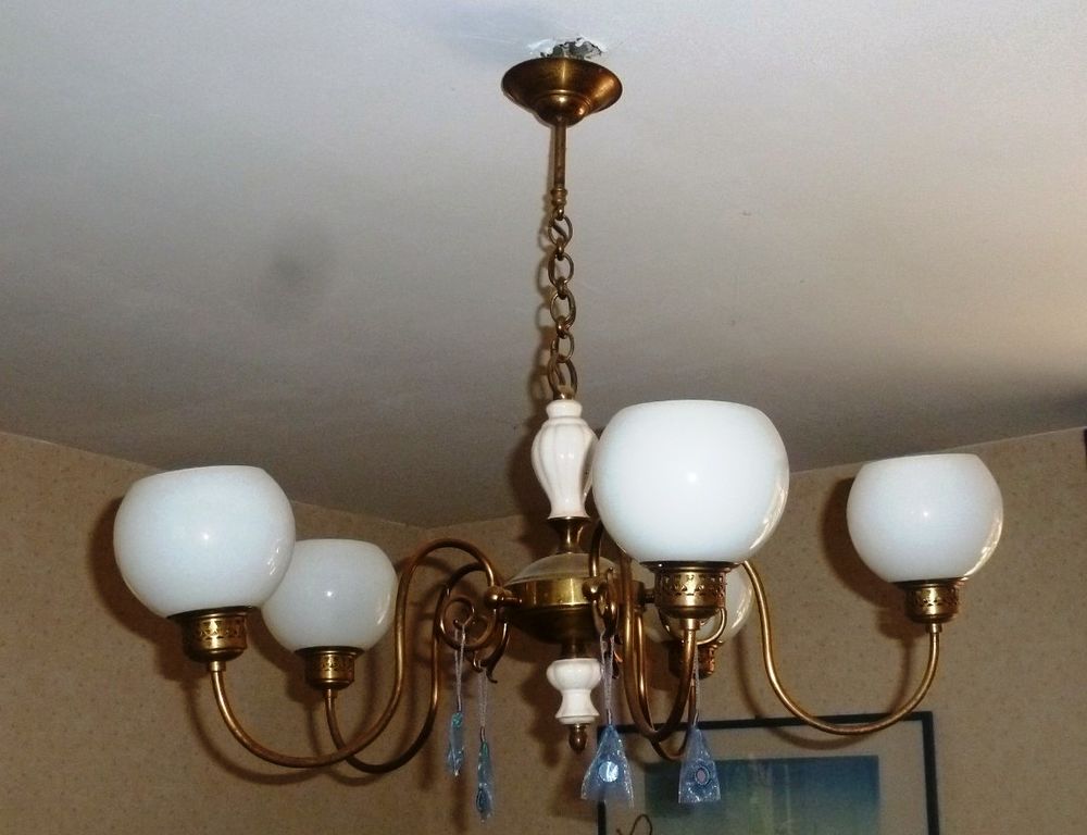 Lustre dor&eacute; 5 branches et 2 appliques Décoration