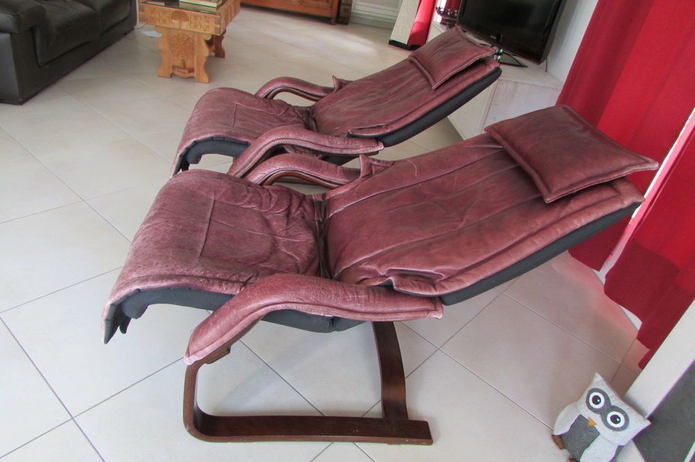 Paire de fauteuils relax cuir, inclinables 1980-90 Meubles