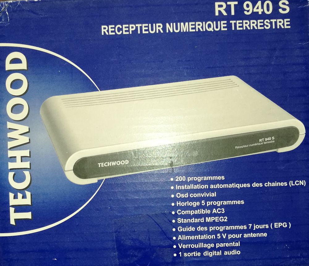 R&eacute;cepteur Num&eacute;rique terrestre Techwood RT940S Neuf Photos/Video/TV