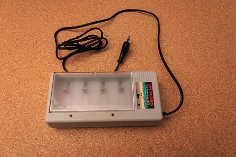 Chargeur de batteries Uniroos Universal 120 10 Villerupt (54)