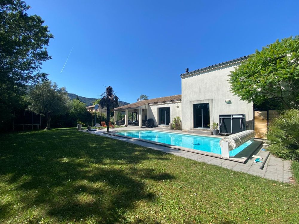 Vente Maison Maison avec piscine à GUILHERAND-GRANGES Guilherand-granges