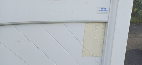 portail coulissant blanc marque Maine Clotures 3m50 x1m50 200 Gaas (40)