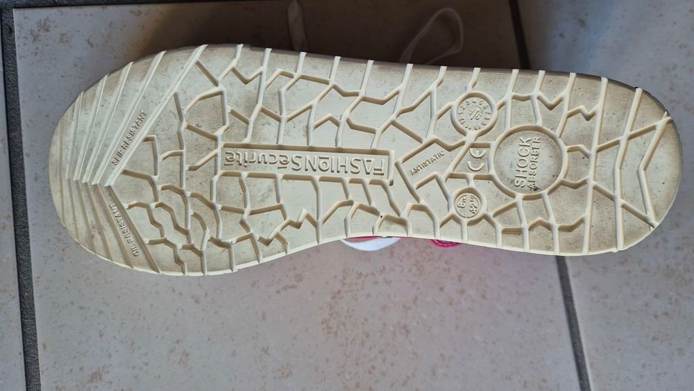 Chaussures de s&eacute;curit&eacute; Chaussures