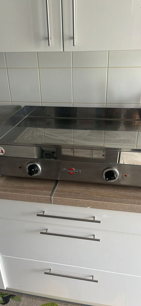 une grande plancha krampouz tbe 250 53000 Laval
