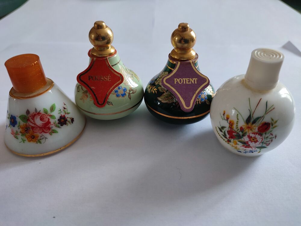 Flacons de parfum en c&eacute;ramique &eacute;maill&eacute;e 