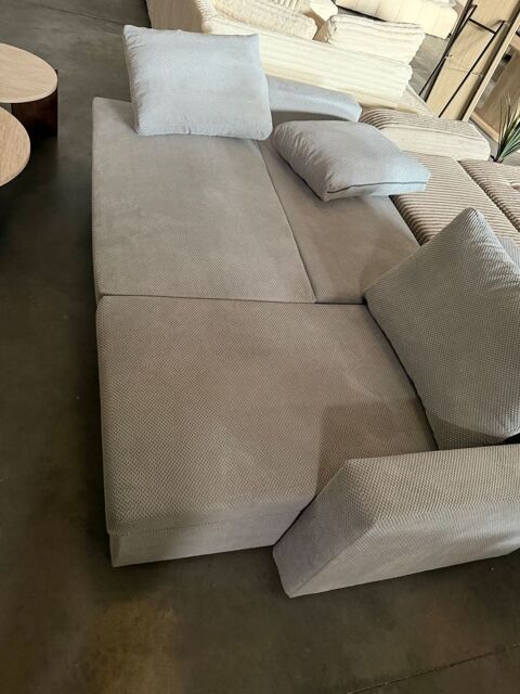 Canapé d'angle tissu gris et beige avec coussins 300 Saint-Paul-lès-Durance (13)