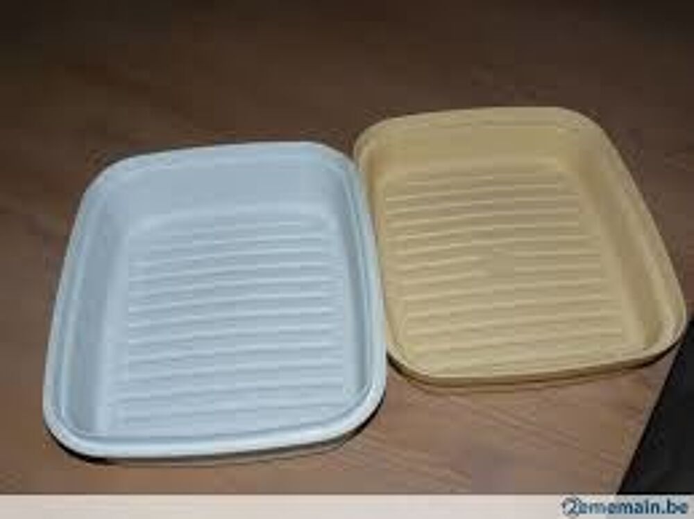 Grande bo&icirc;te &agrave; pain 2,5 litres Tupperware. Cuisine