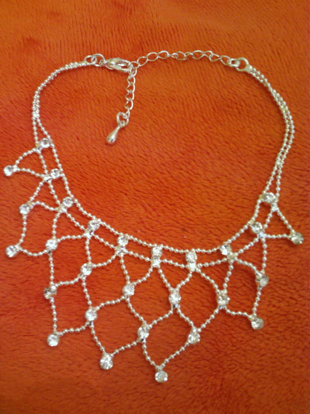 Cinq ensembles de jolis bijoux N&deg; 1375 Bijoux et montres