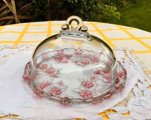 Cloche  fromage ancienne au dcor floral, verre de qualit  30 L'Isle-Jourdain (32)