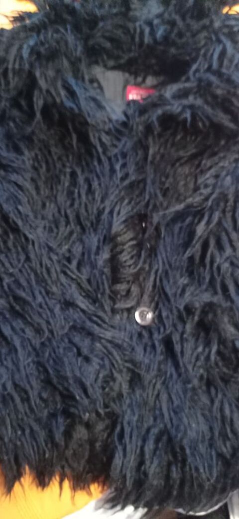 veste a long poils 12 Pantin (93)