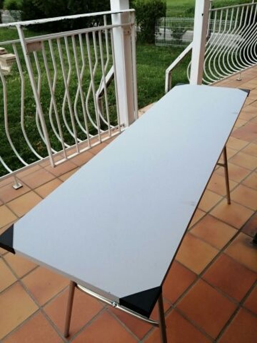 TABLE DE MACHINE A TRICOTER Bricolage