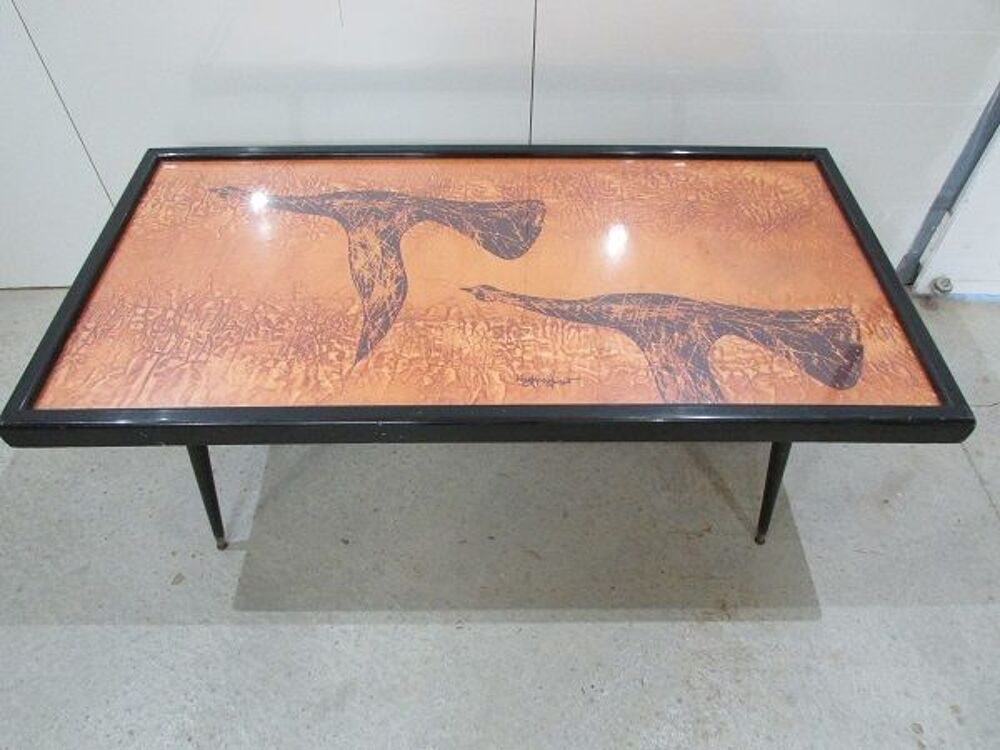 Table de salon des ann&eacute;es 70, Hugues Poignant Meubles