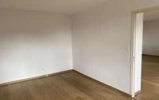  Appartement à louer 3 pièces 81 m²