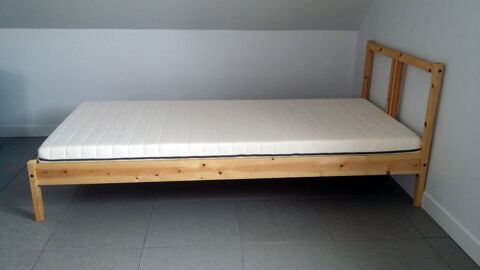 Matelas 200 x 90 une place neuf
0 Tours (37)