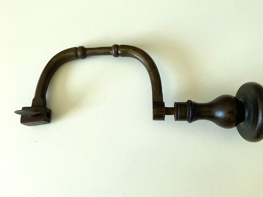 Outil Ancien Artisanal Chignole Vilebrequin Manivelle 1950 