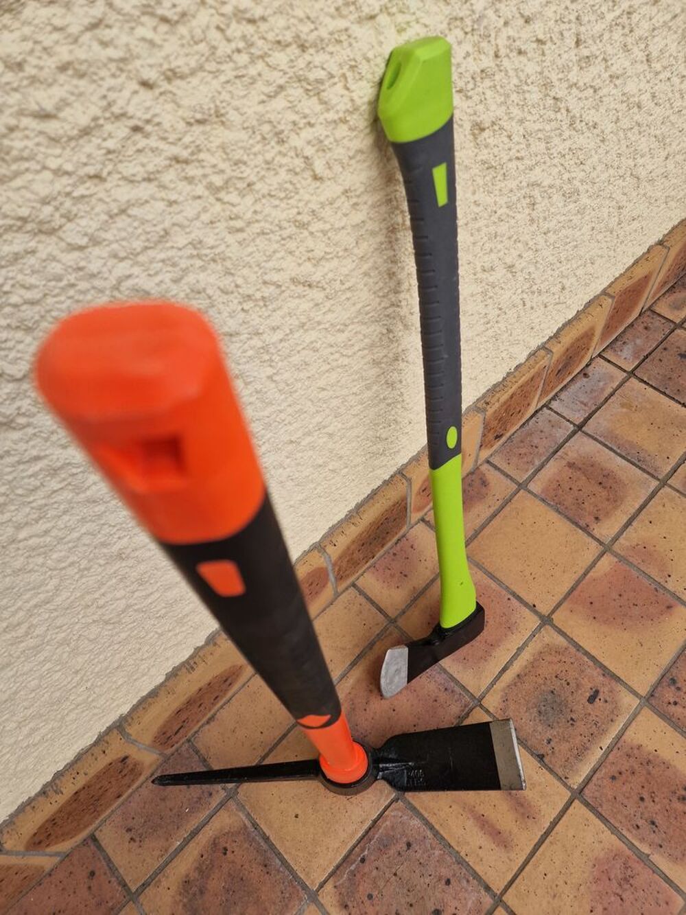 POTEAUX ACIER CYLINDRIQUE &agrave; SCELLER ou RESTE AMOVIBLE 
Bricolage