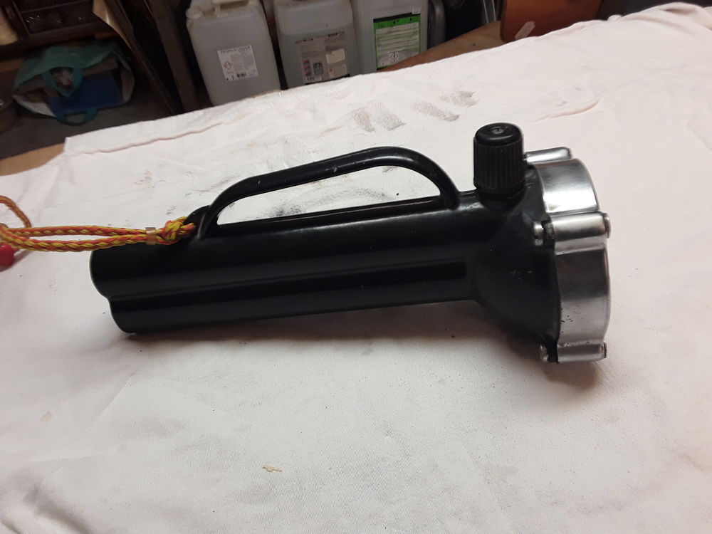 Lampe de plongee Sports