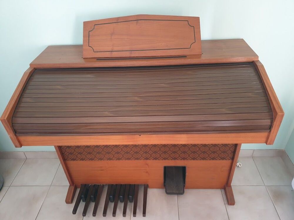 orgue &eacute;lectrique Instruments de musique