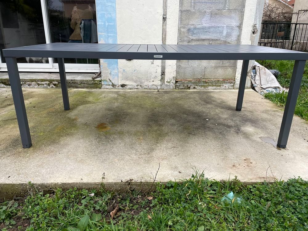 Table hesperide piazza graphite pour 8 personnes Meubles