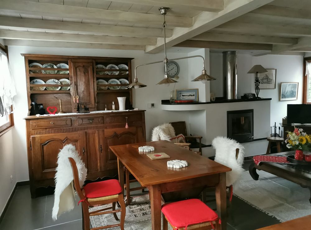 Location Chalet Chalet 2chambres, salon, cuisine terrasse, garage Viry
