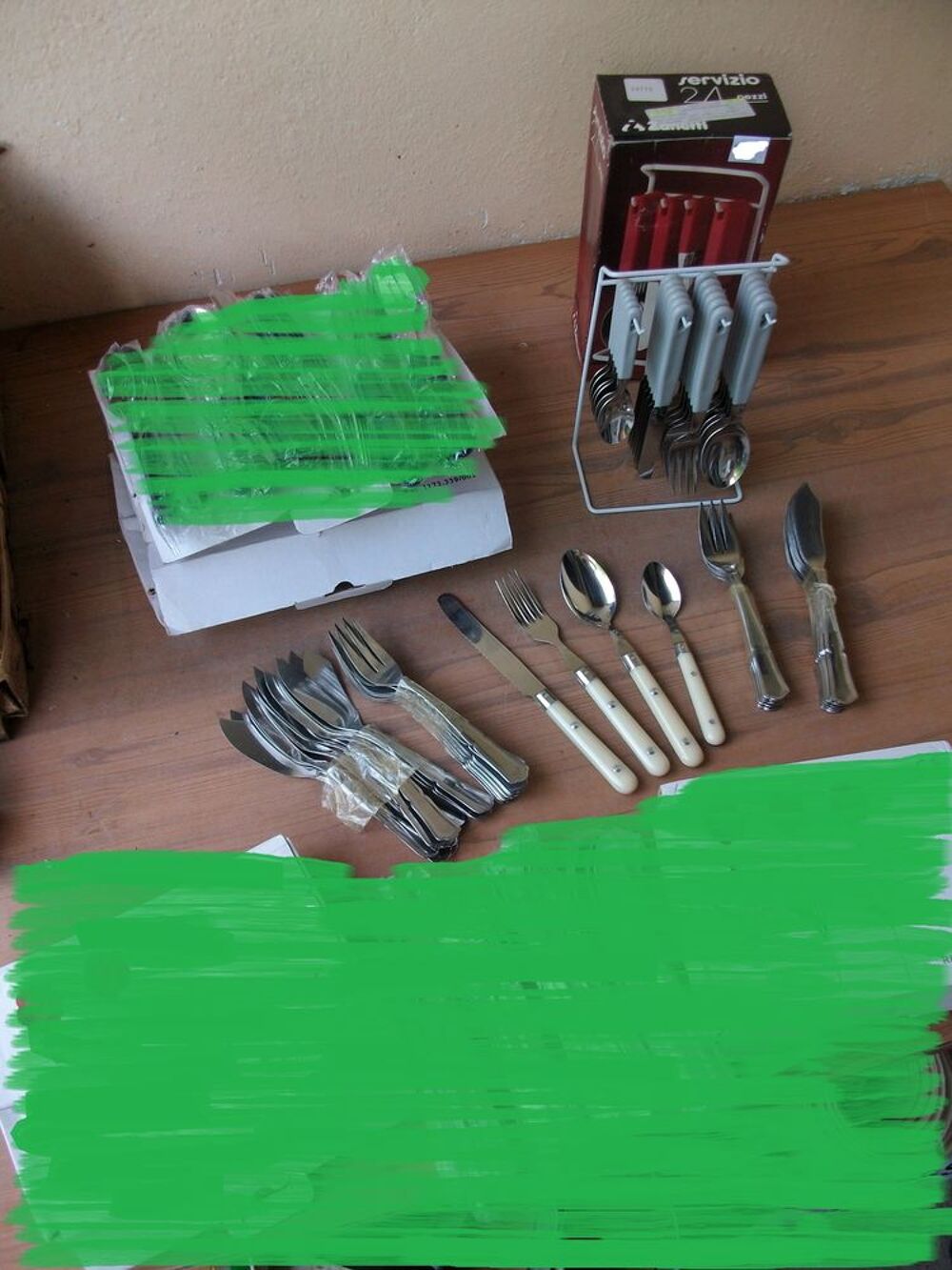 M&eacute;nag&egrave;res de couverts - neuves Cuisine