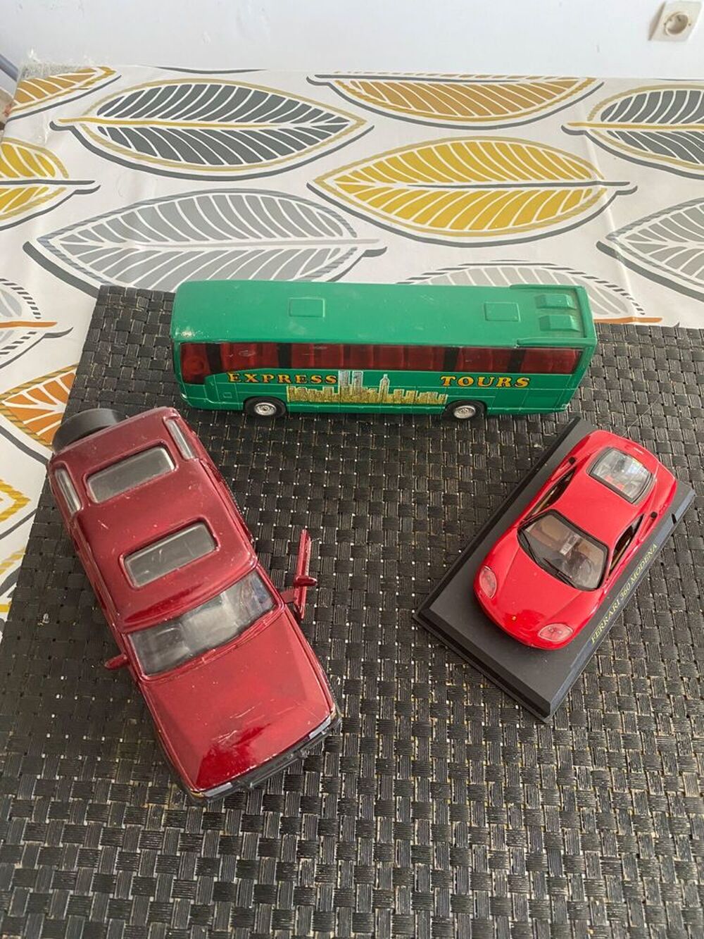 LOT DE 6 VEHICULES VINTAGE Jeux / jouets