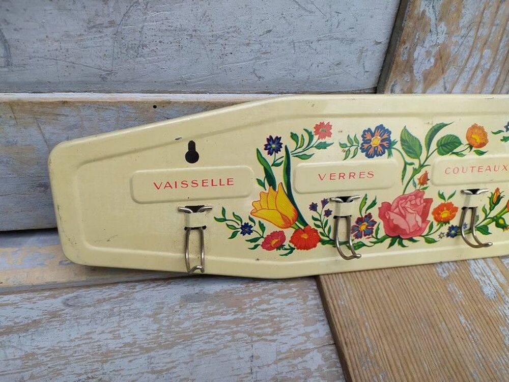 Accroche Torchons Vintage T&ocirc;le lithographi&eacute;e Motif Fleurs 