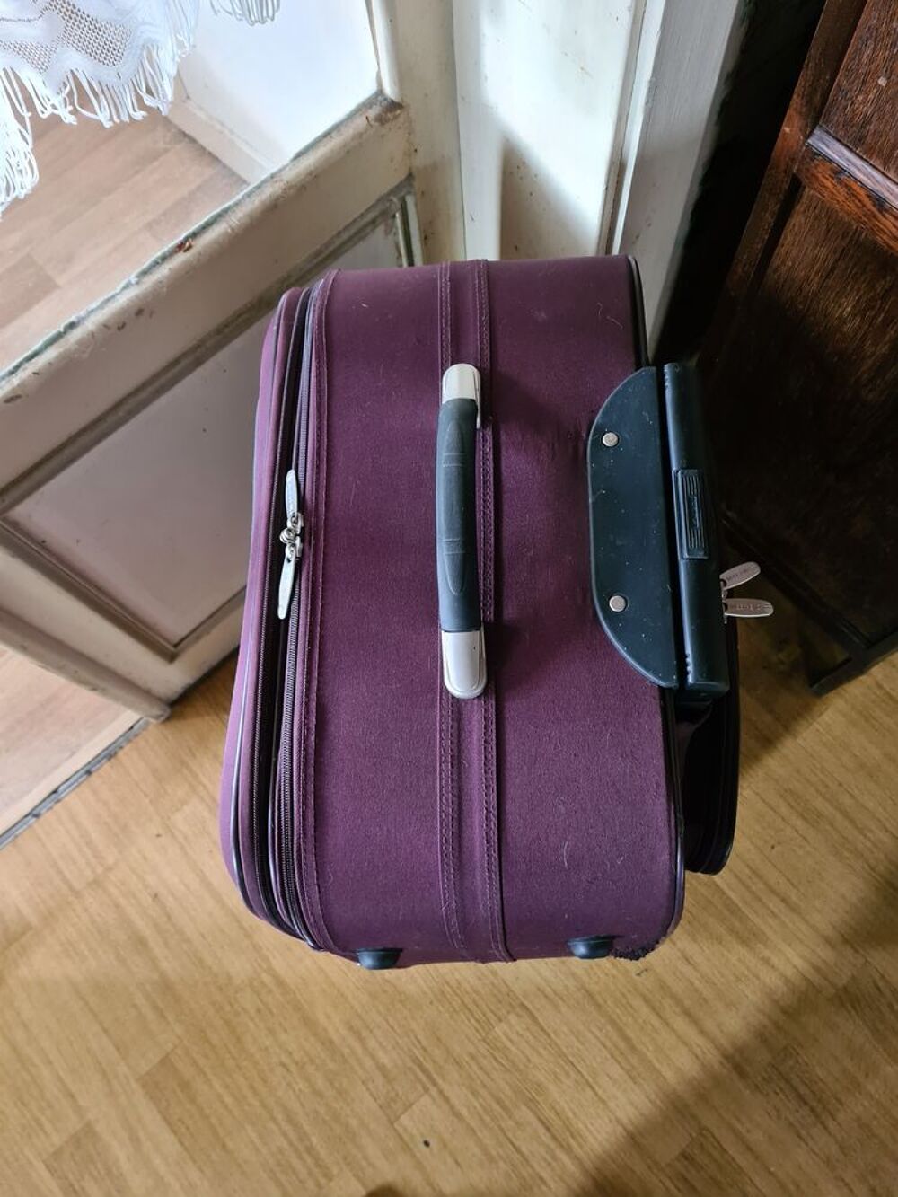 Valise De Voyage A Roulettes 100 % Mauve - Violette Maroquinerie