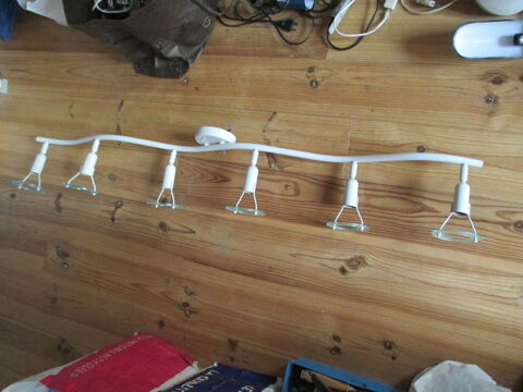 Barre blanche luminaire � 6 spots 30 Marseille 1 (13)