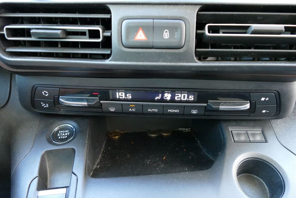 Rifter PEUGEOT RIFTER LONG BLUEHDI 130 S&S GT 5 PLACES BVM6 2022 occasion 13600 La Ciotat