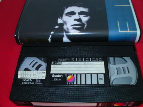 JACQUES BREL - DVD enregistrs  la tl 5 Saint-Etienne (42)