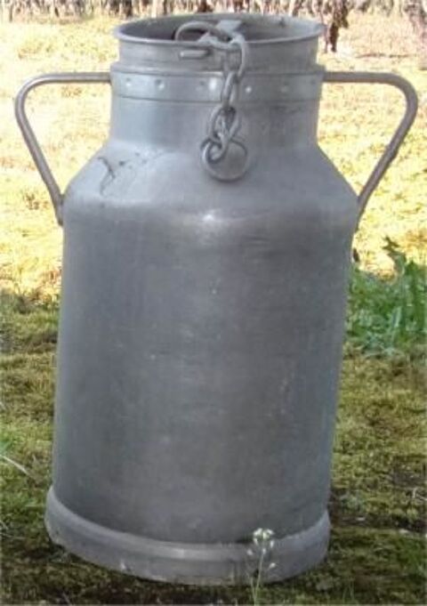 bidon à lait en aluminium  litres 40 Saint-Germain-du-Plain (71)
