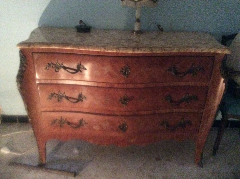 commode dessus marbre rose Meubles