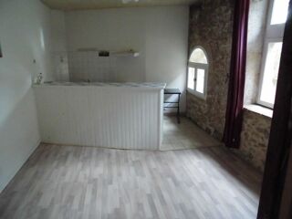 Location Appartement Appartement T3 rénové dans un immeuble classé 