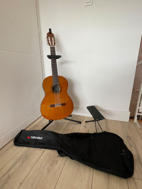 Guitare classique 3/4 - Yamaha 90 La Garnache (85)