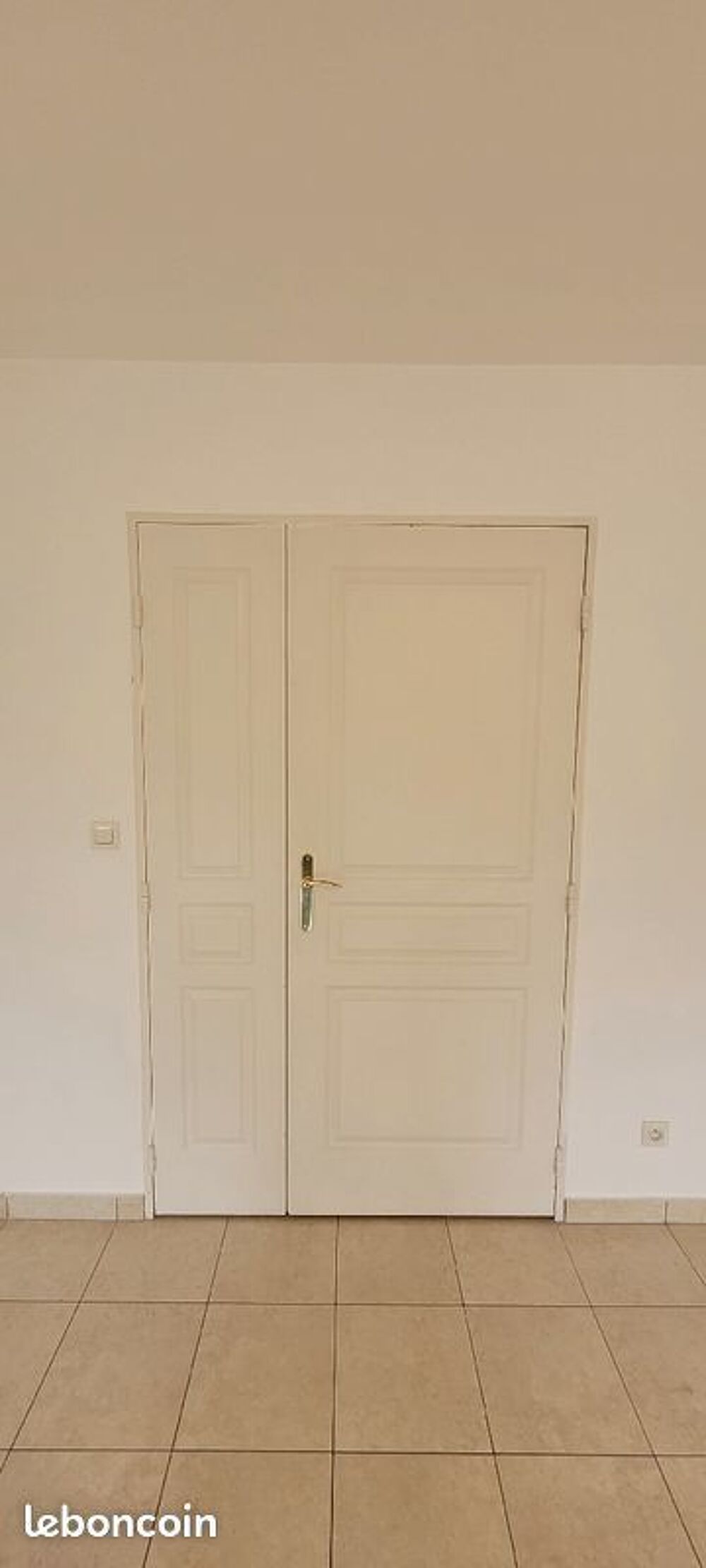 Porte blanche Meubles