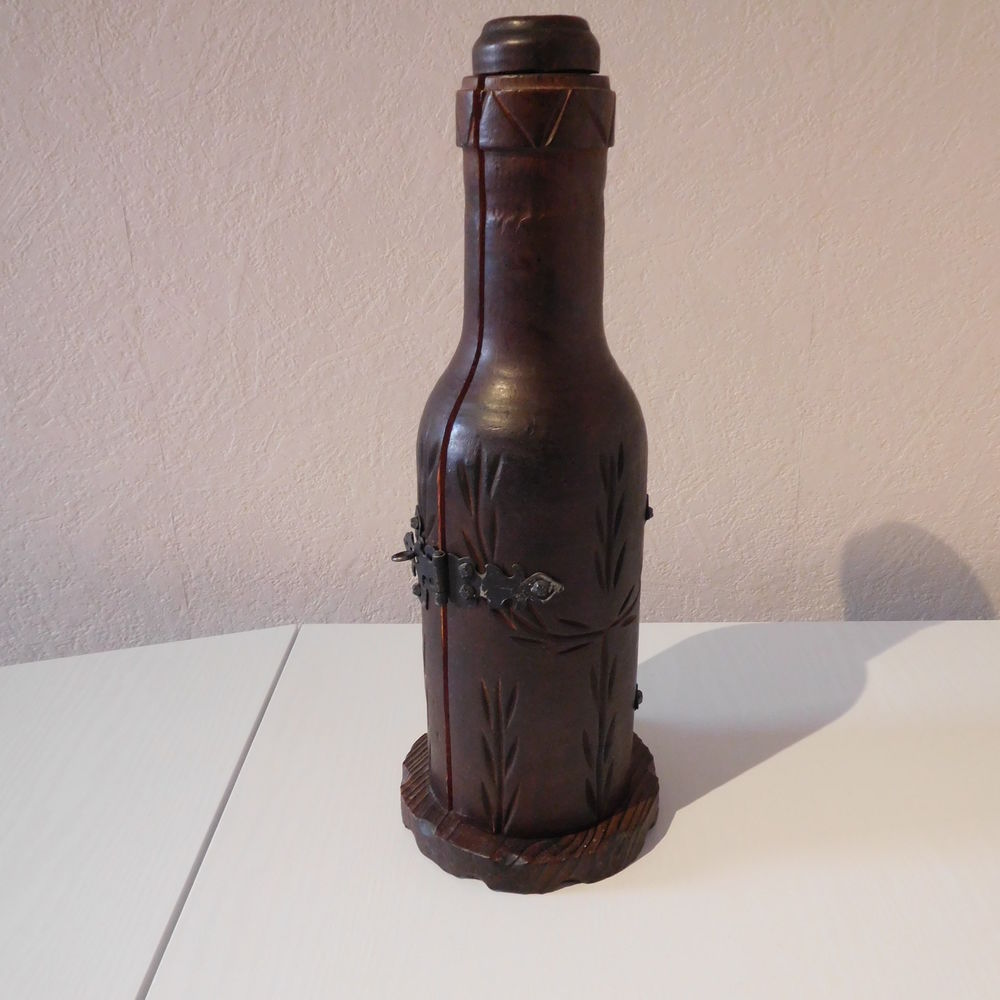 RANGE BOUTEILLE EN BOIS Décoration