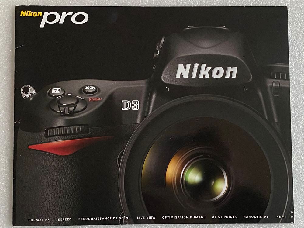Nikon pro Extra -D3 -D300- Objectifs -Brochure 2007 Livres et BD