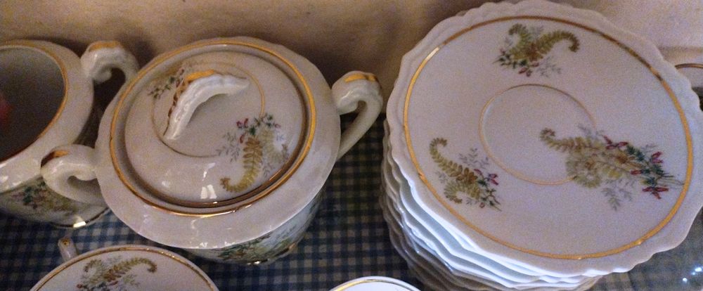 Service caf&eacute; porcelaine Limoge Lucien Michelaud 