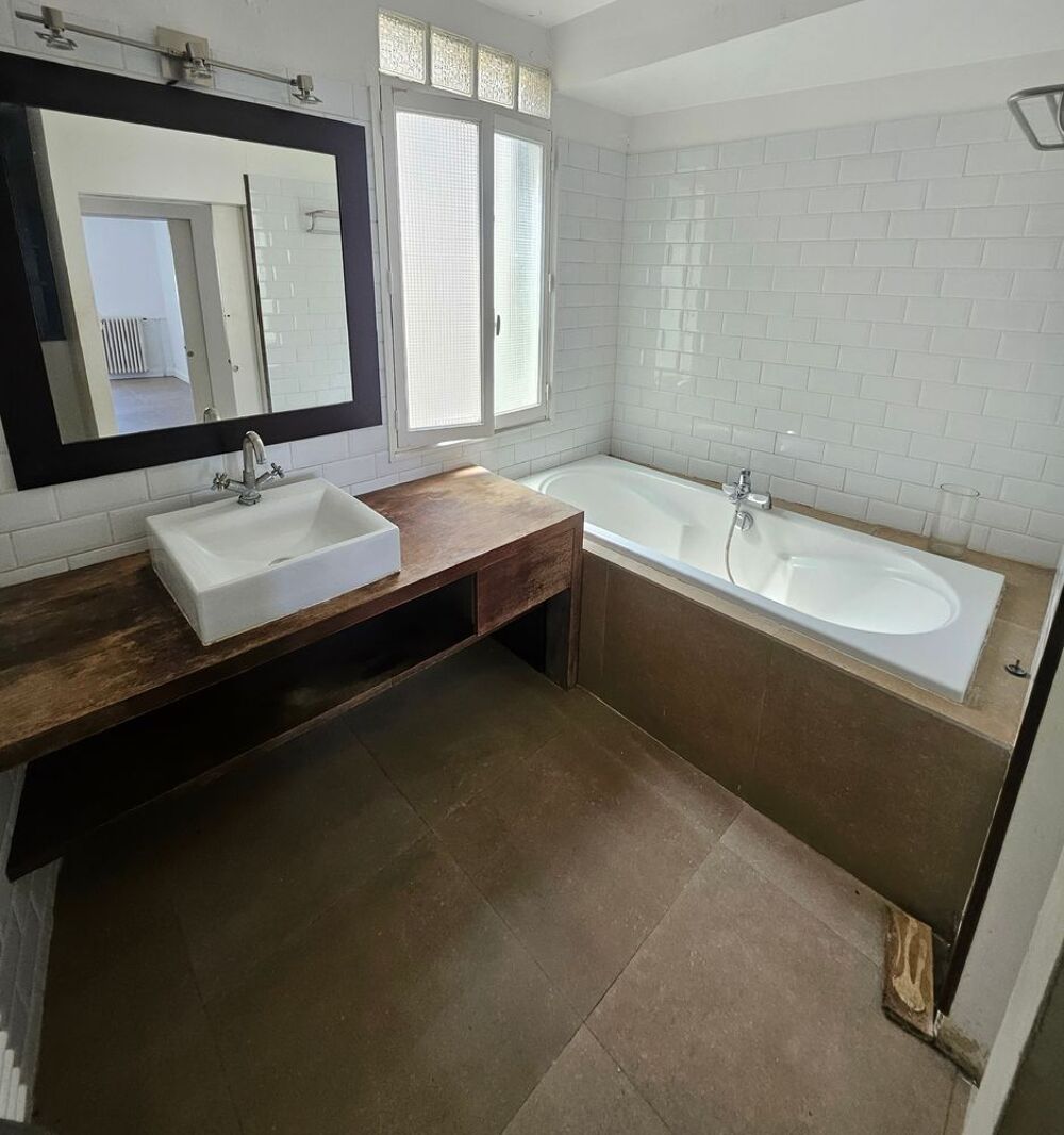 Location Appartement A louer grand 4 pièces centre historique de Montpellier Montpellier