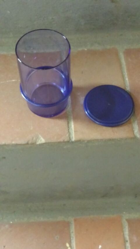plusieurs gobelets ou verres identiques tupperware neuf 0 M�rignies (59)