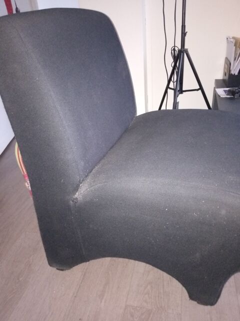 2 fauteuils d'occasion 50 Villers-Cotterts (02)